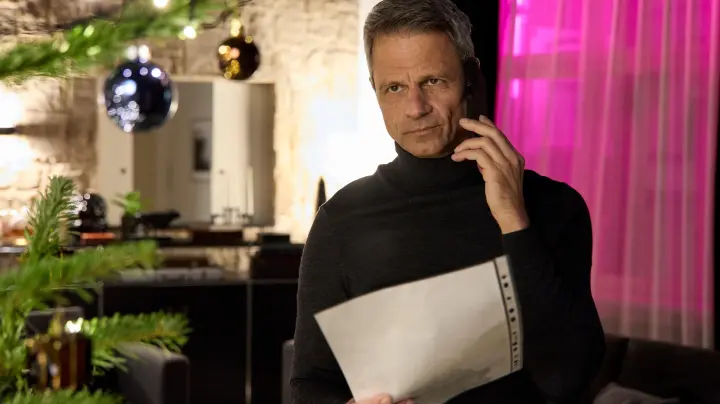 „Unter uns“-Folge 7781 auf RTL+: Benedikt will seinen Racheplan in die Tat umsetzen