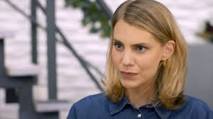 Neuzugang bei “Unter uns”: Viola Wedekind sorgt fortan für Chaos in der Schillerallee