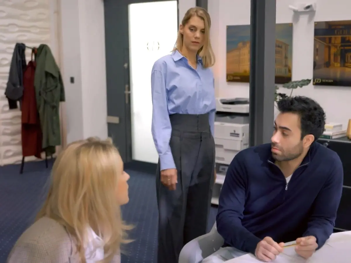 „Unter uns”-Vorschau am 30.12.25 im TV: Kein Happyend für Esma und Tobias an Silvester?