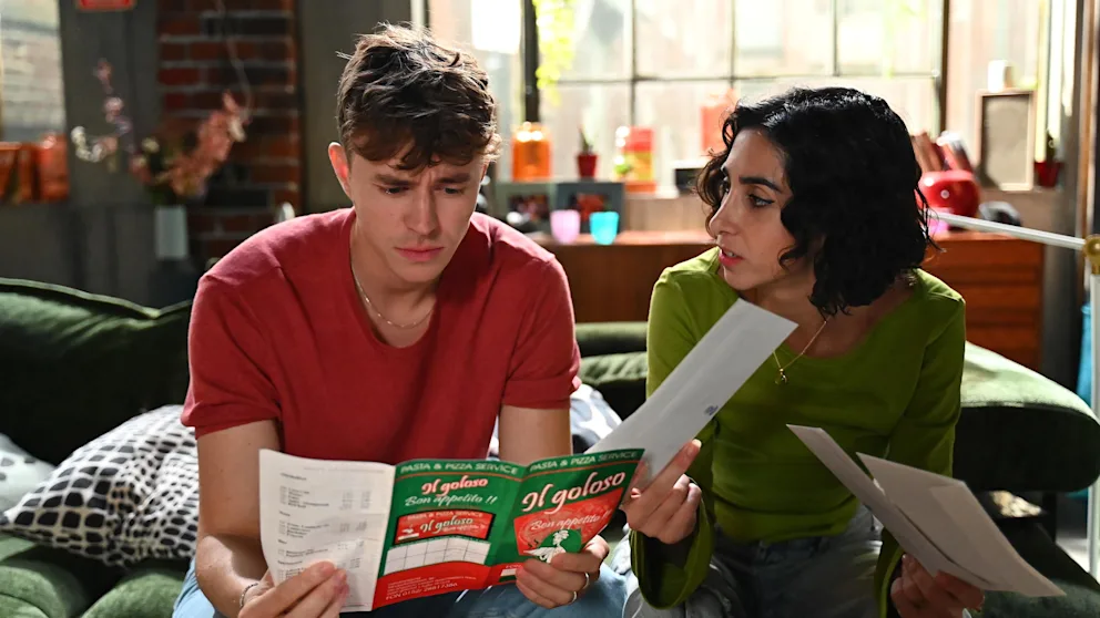 „Alles was zählt“ heute auf RTL+: Eine Intrige gegen Maximilian