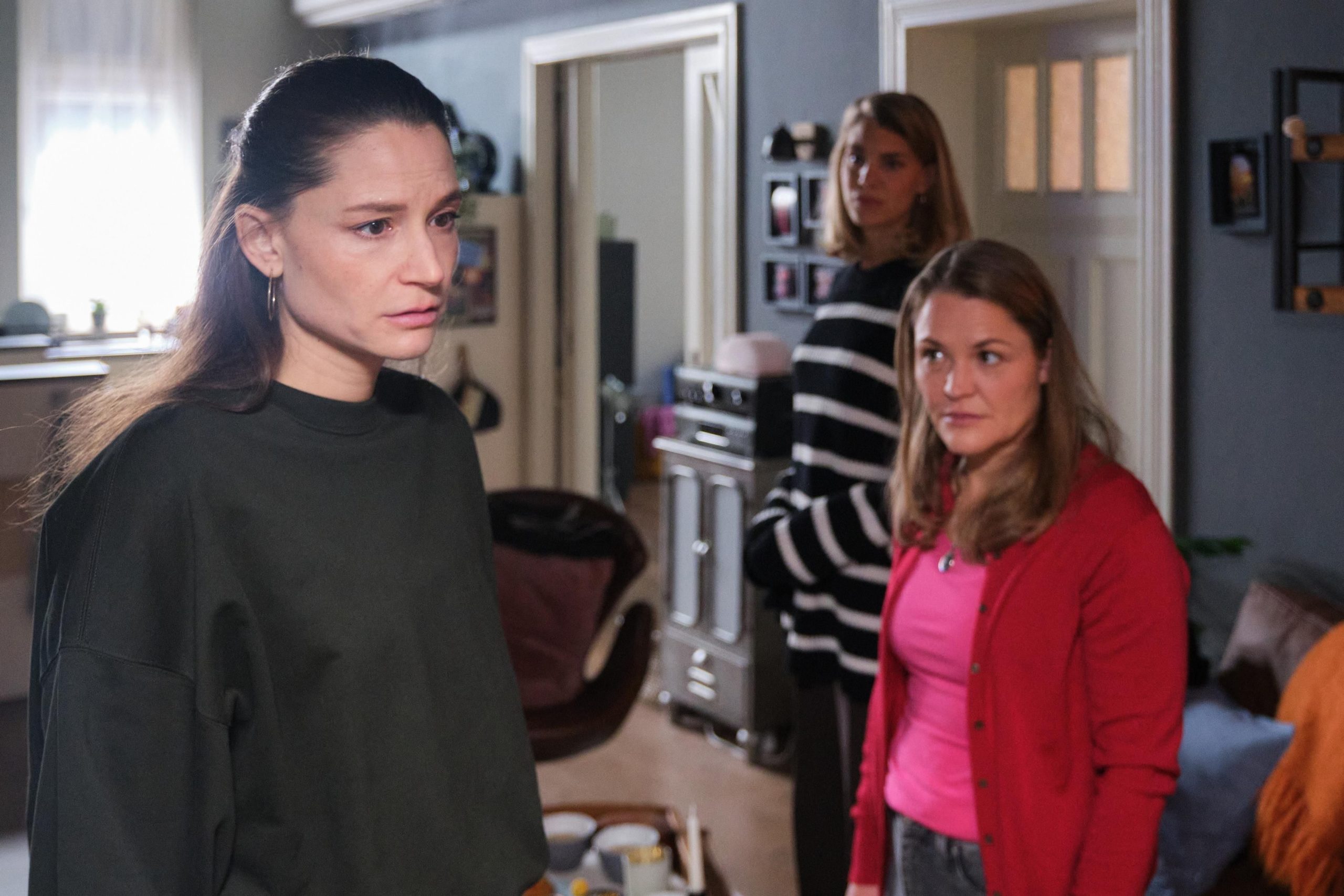 „Unter uns“-Folge 7784 auf RTL+: Dana verunsichert Nuray