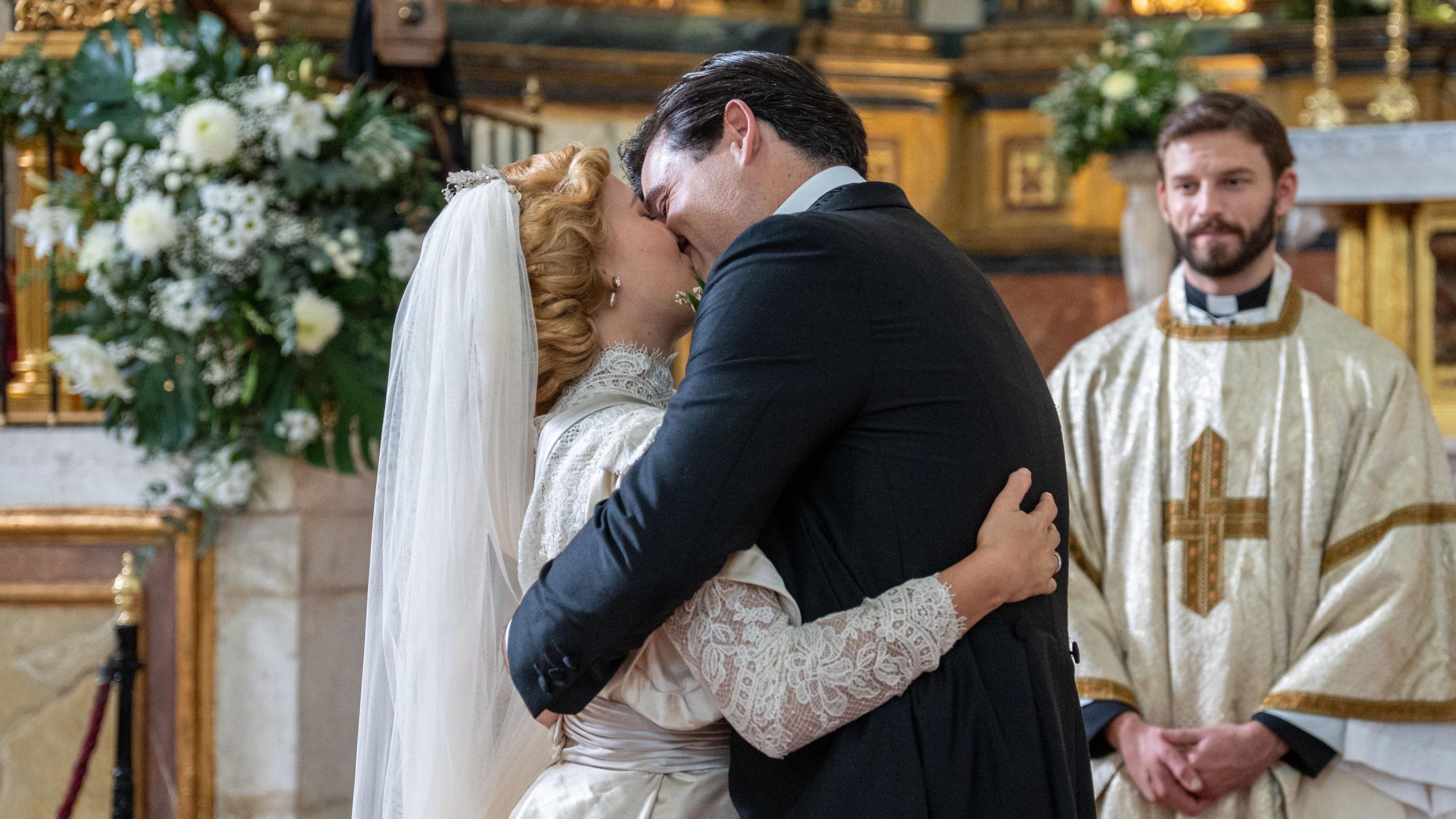 Avance semanal ‘La Promesa’ del 7 al 10 de enero: Cruz desluce la boda de Jana y Manuel y su mayor secreto