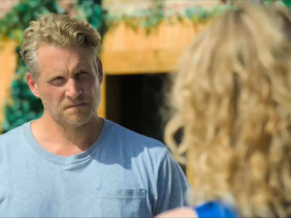 “Die Landarztpraxis”: Will Basti für immer Wiesenkirchen verlassen?