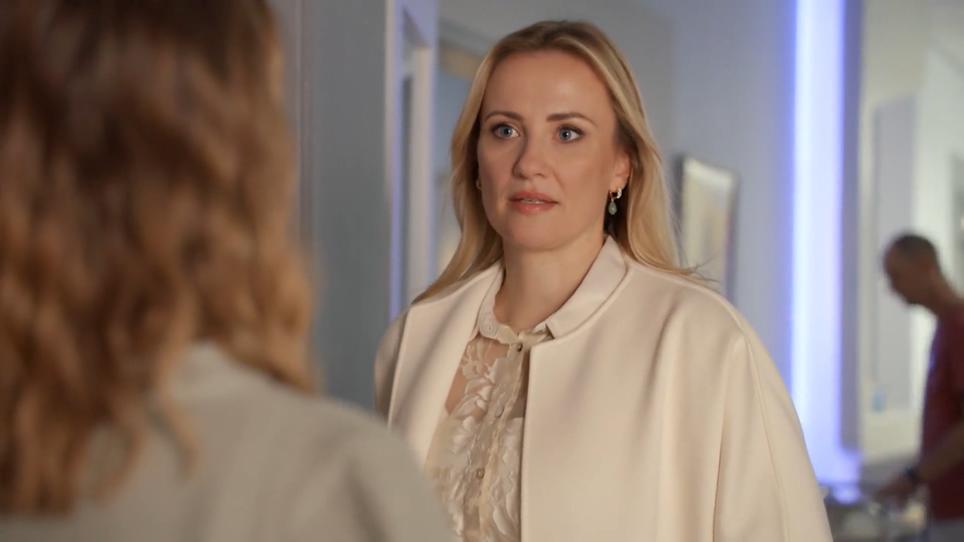 AWZ-Spoiler!: Schock für Isabelle: Plötzlich steht ER hinter ihr