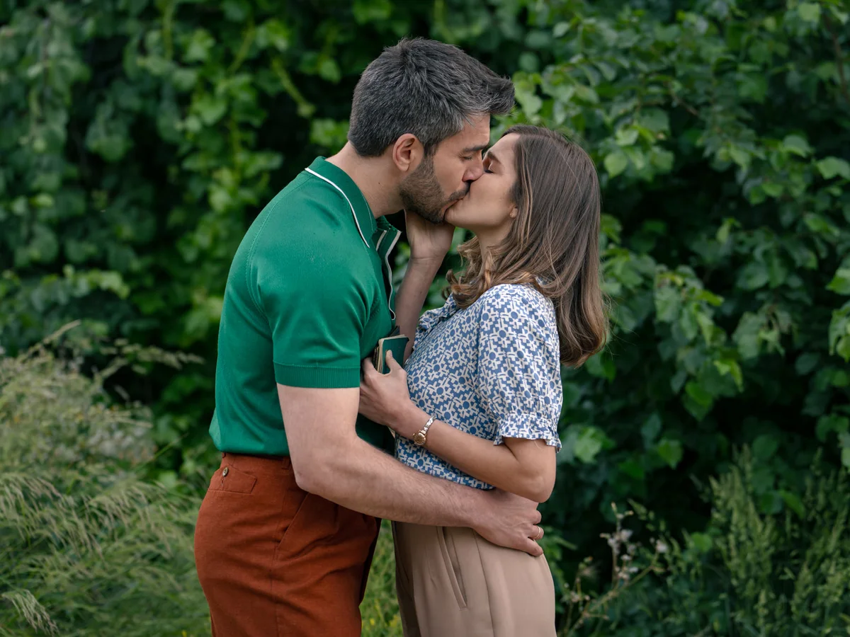 Avance semanal de Sueños de libertad: Begoña y Andrés vuelven a dejarse llevar por la pasión