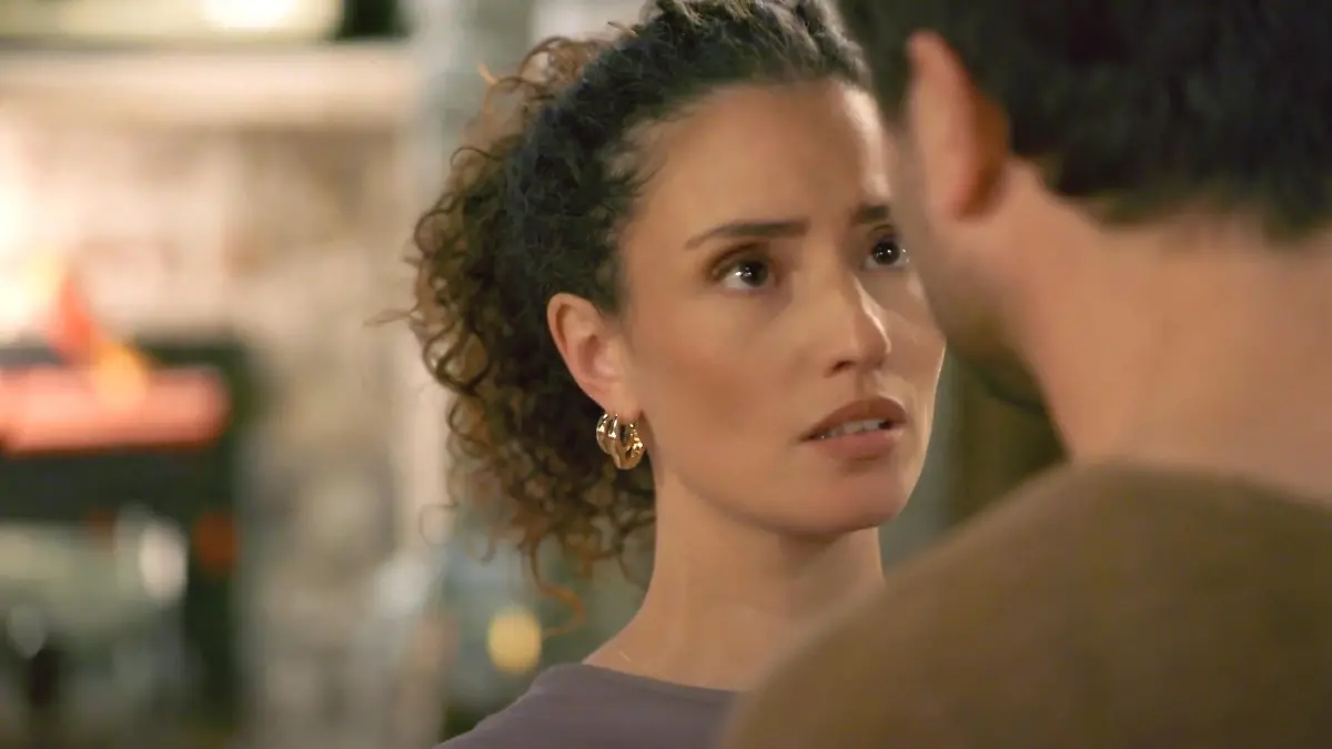 „Unter uns”-Vorschau heute auf RTL+: Naomi gibt Paco einen Korb