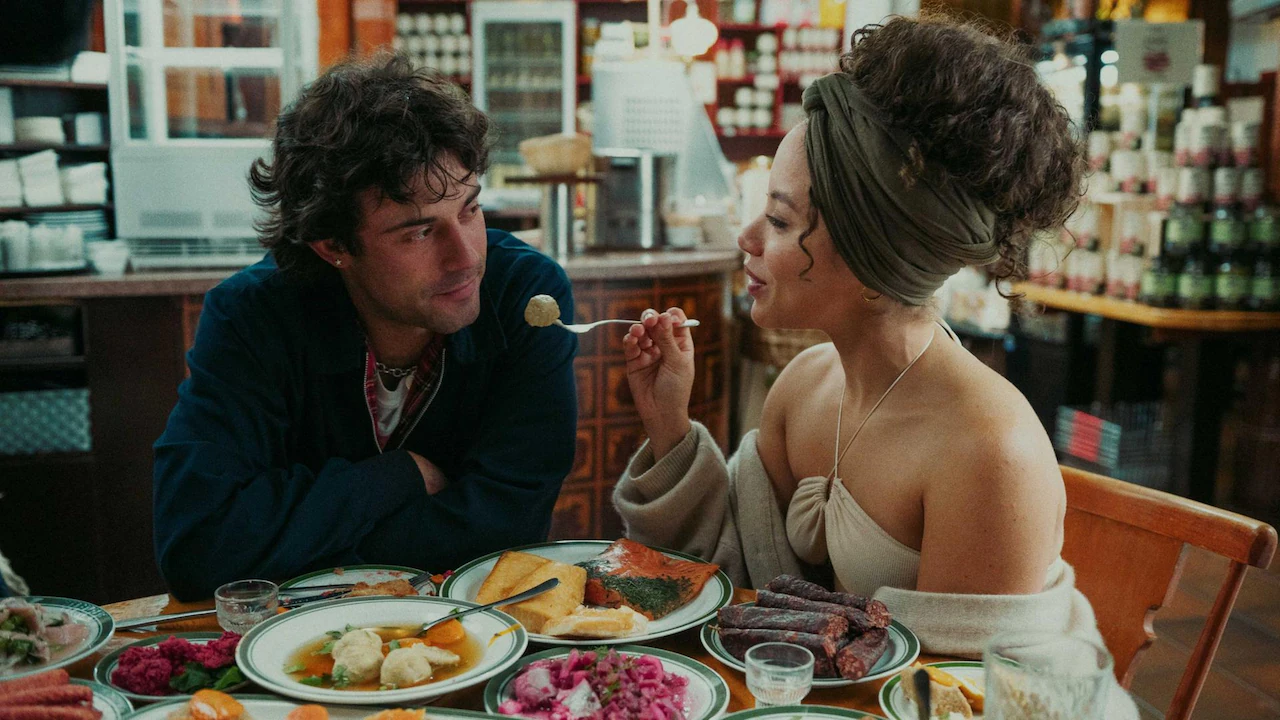 In aller Freundschaft: Folge 1124: Himmelhochjauchzend (S28/E36)