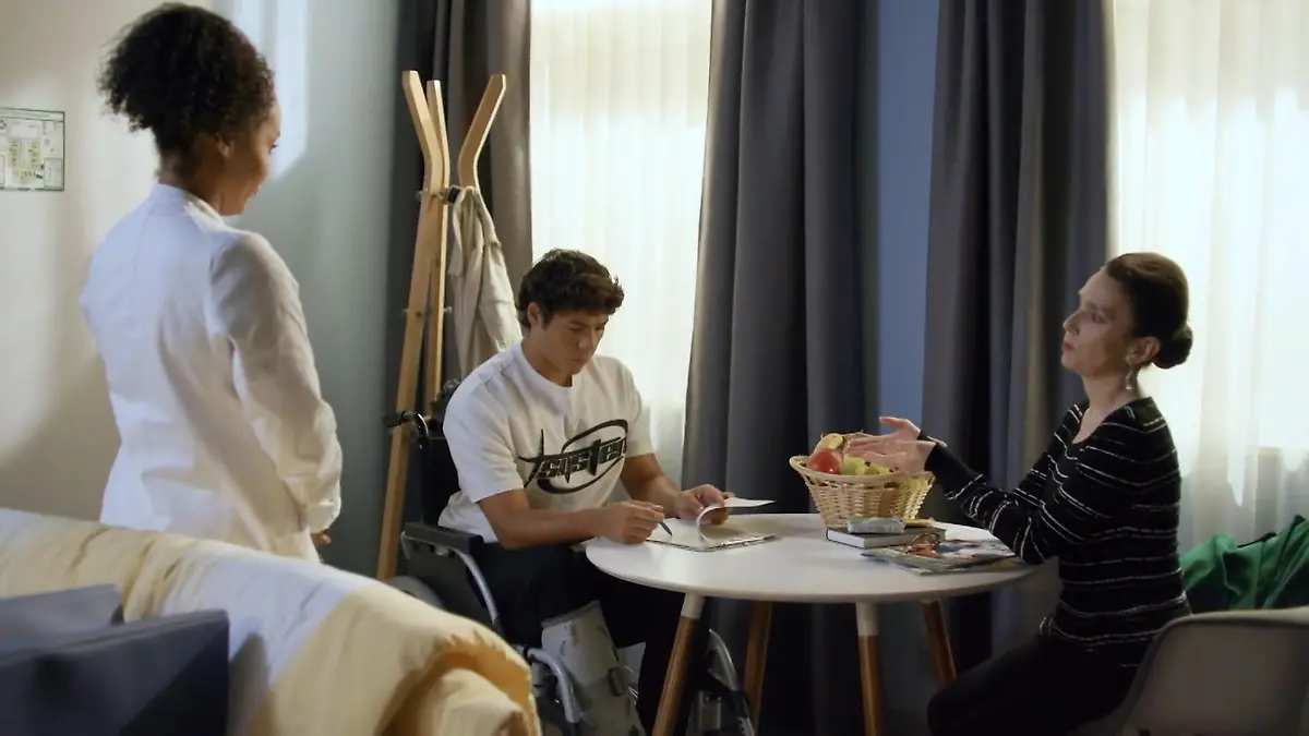 AWZ-Folge vom 18.10.24 auf RTL+: Unterschreibt Alexander die Einwilligungserklärung?