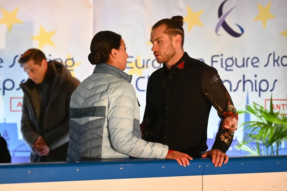 Eiskunstlauf-EM sorgt für Spannung und Dramatik bei “Alles was zählt”