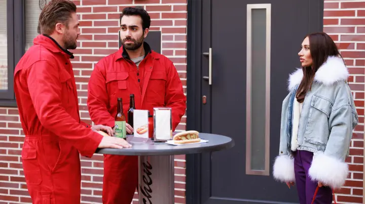 „Unter uns“-Folge 7805 auf RTL+: Micaela hat es auf Bambi abgesehen