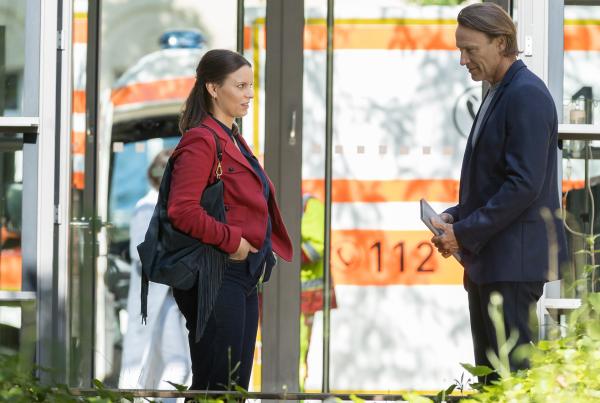 In aller Freundschaft – Überfordert – Serie