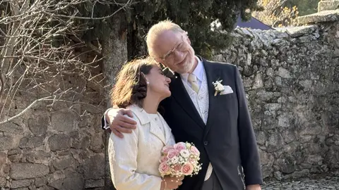 Nos colamos en el rodaje de la boda de Damián y Digna en Sueños de libertad: “Al final nada ha impedido que por fin estén juntos”