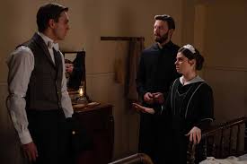 La Promesa, avance semanal del 9 al 13 de marzo: Carlo pilla a María y Samuel infraganti